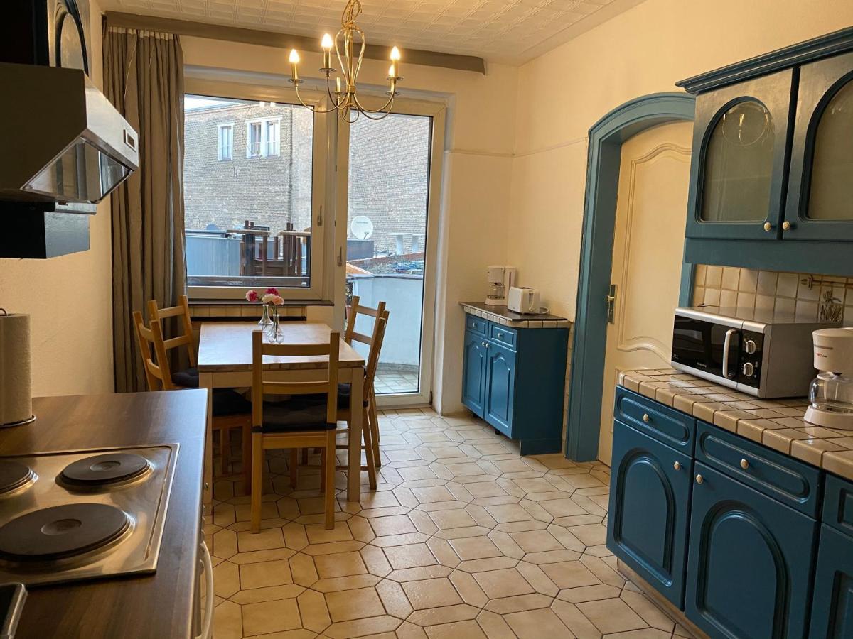 Central Shared Apartment, Friesenplatz ケルン エクステリア 写真