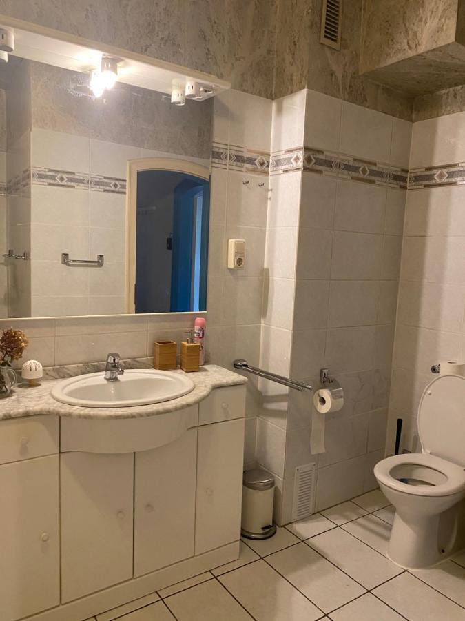 Central Shared Apartment, Friesenplatz ケルン エクステリア 写真