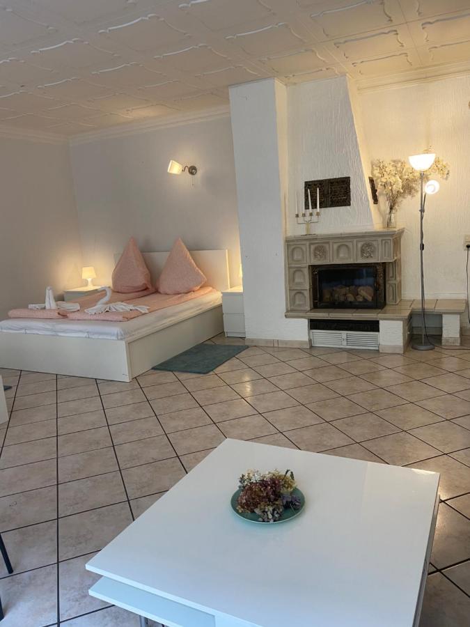 Central Shared Apartment, Friesenplatz ケルン エクステリア 写真