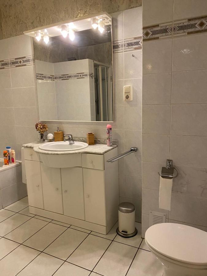 Central Shared Apartment, Friesenplatz ケルン エクステリア 写真
