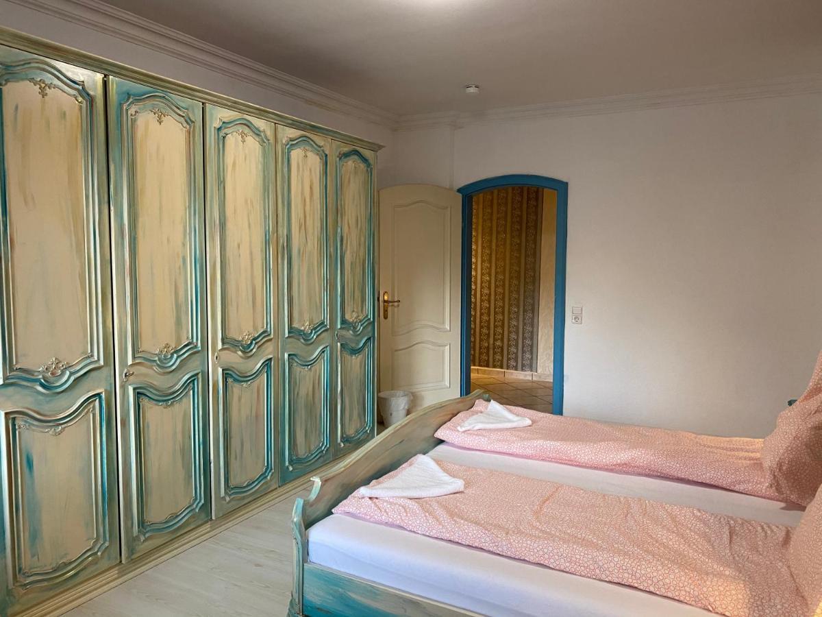 Central Shared Apartment, Friesenplatz ケルン エクステリア 写真
